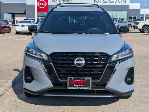 Certified 2024 Nissan Kicks SR w/ Exterior Package FWD image 6