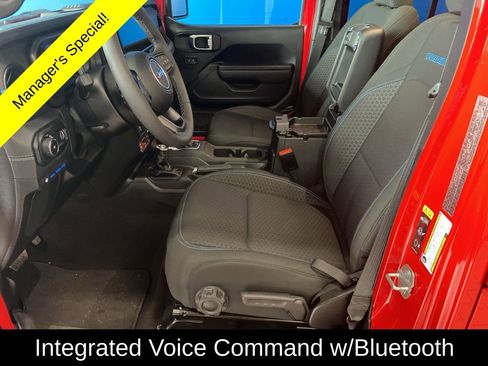 Used 2025 Jeep Wrangler Unlimited Rubicon 4xe w/ Safety Group AWD/4WD image 8