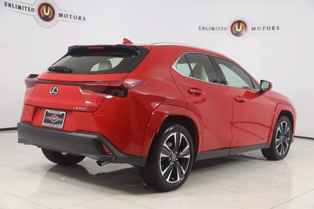 Used 2025 Lexus UX 300h FWD w/ Accessory Package (Z1) image 3