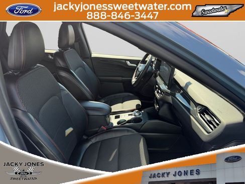 Used 2024 Ford Escape ST-Line w/ Tech Pack #1 AWD/4WD image 15