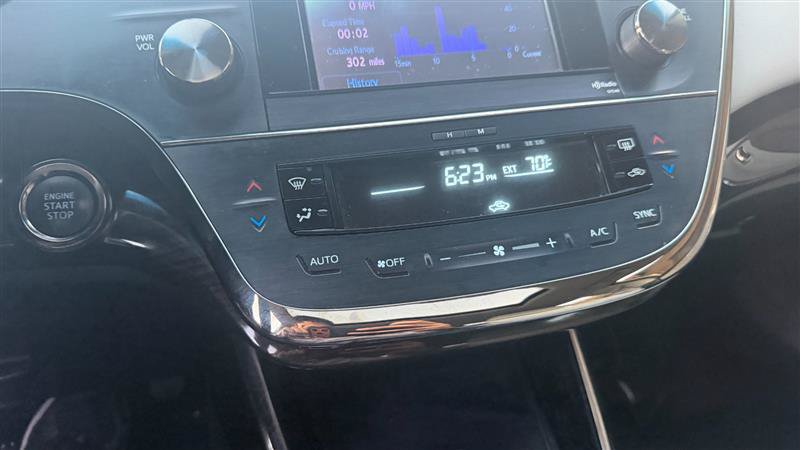 Used 2014 Toyota Avalon XLE Touring FWD image 30