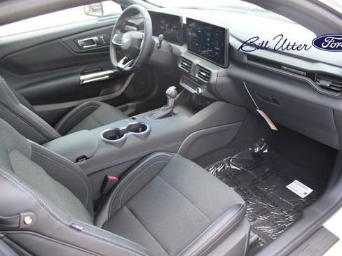 New 2025 Ford Mustang Coupe image 9