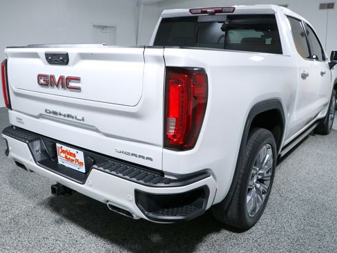 Used 2022 GMC Sierra 1500 Denali w/ Denali Reserve Package AWD/4WD image 7
