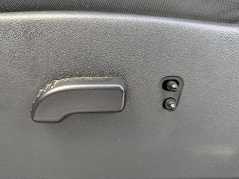 Used 2023 Nissan Frontier SV AWD/4WD image 20