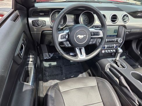Used 2020 Ford Mustang Premium RWD image 6