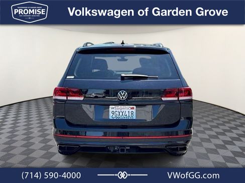Used 2023 Volkswagen Atlas SEL R-Line AWD/4WD image 6
