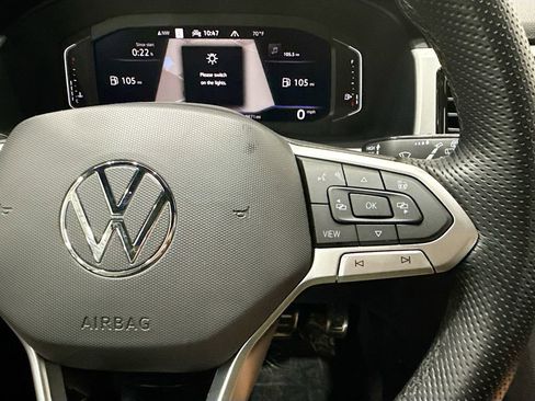 Used 2022 Volkswagen Atlas Cross Sport SEL R-Line image 32