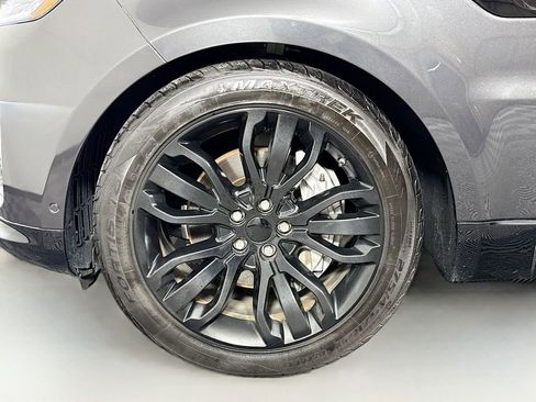 Used 2019 Land Rover Range Rover Sport HSE image 40