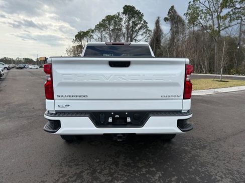 Used 2024 Chevrolet Silverado 1500 Custom image 9