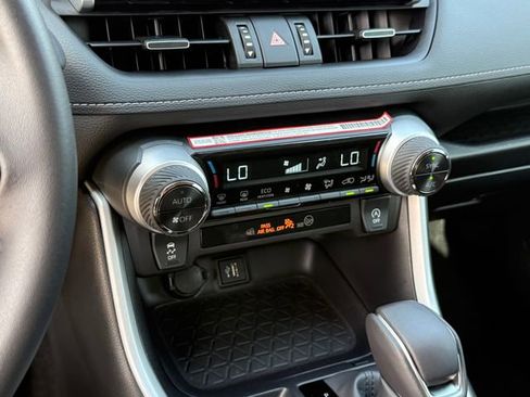 Used 2025 Toyota RAV4 XLE Premium image 22