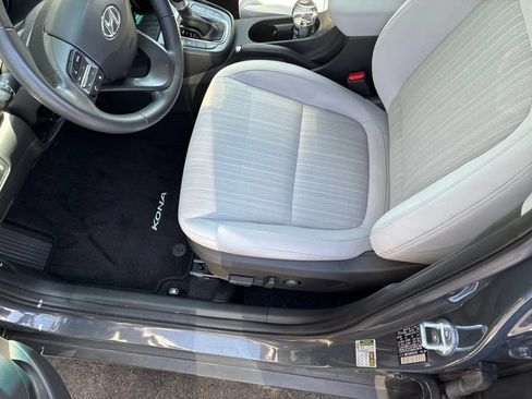 Used 2023 Hyundai Kona SEL w/ Convenience Package AWD/4WD image 3