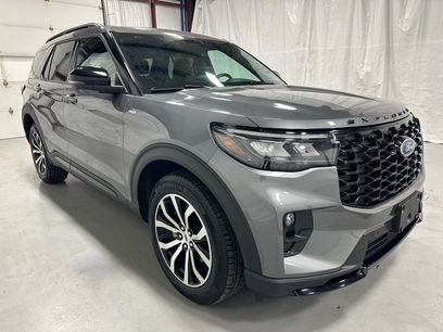Used 2025 Ford Explorer ST-Line