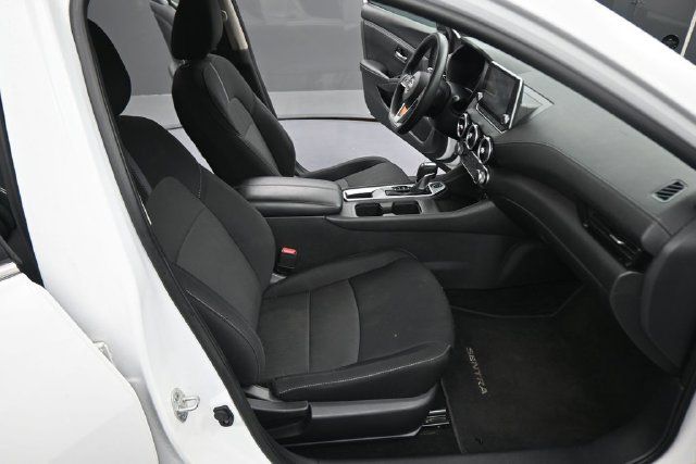Used 2024 Nissan Sentra SV FWD image 14