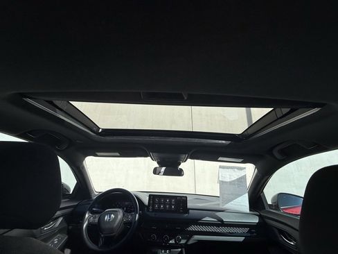 Used 2023 Honda Accord Sport image 7