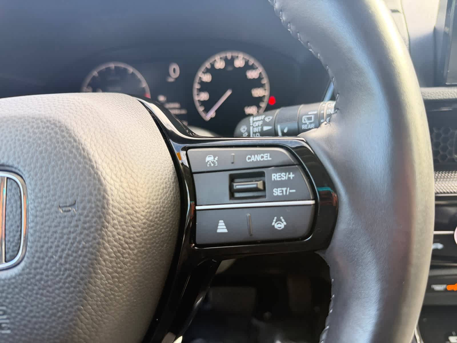 Used 2025 Honda CR-V EX-L image 25