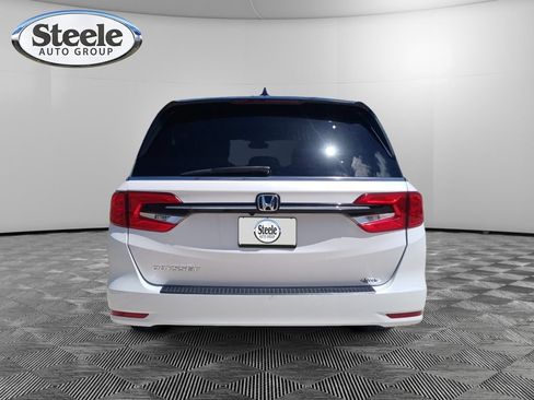 Used 2023 Honda Odyssey EX-L image 15