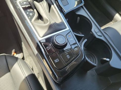 Used 2024 Kia Sportage EX FWD image 26
