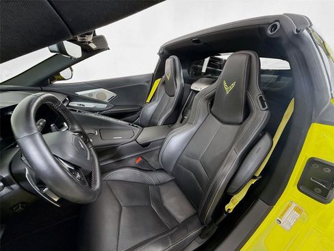 Used 2022 Chevrolet Corvette Stingray Preferred Cpe w/ Z51 Performance Package image 19