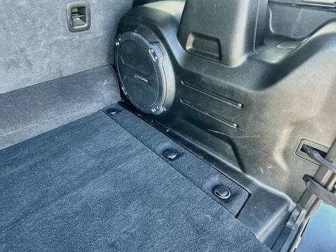 Used 2022 Jeep Wrangler Unlimited Sahara w/ Cold Weather Group AWD/4WD image 30