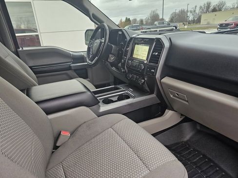 Used 2017 Ford F150 XLT w/ Equipment Group 302A Luxury image 11