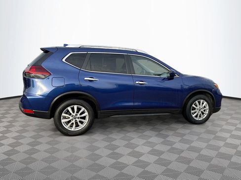 Used 2020 Nissan Rogue SV image 5