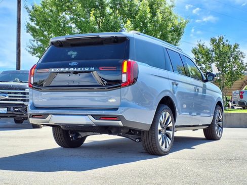 New 2026 Ford Expedition Platinum w/ Driver's Package AWD/4WD image 5