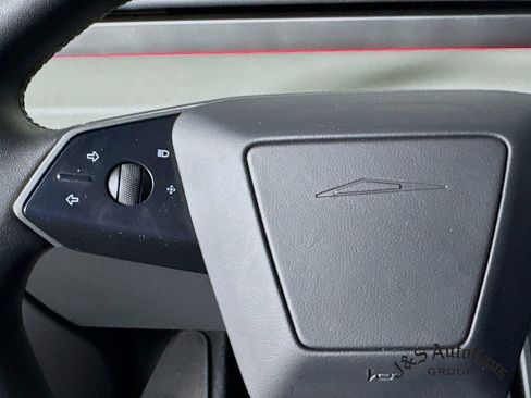 Used 2025 Tesla Cybertruck AWD Crew Cab image 13