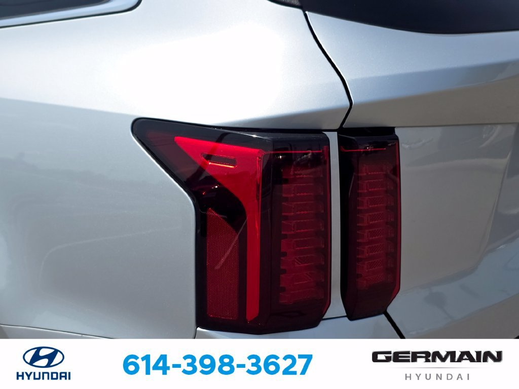 Used 2022 Kia Sorento LX FWD image 16