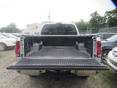 Used 2003 Ford F250 XLT AWD/4WD image 11