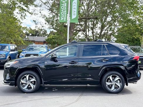 Certified 2024 Toyota RAV4 SE AWD/4WD image 2