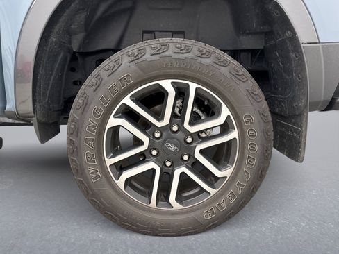 Used 2024 Ford Ranger Lariat w/ FX4 Off-Road Package AWD/4WD image 13