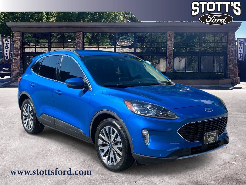 Used 2020 Ford Escape Titanium AWD/4WD image 1