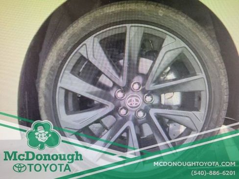 Certified 2024 Toyota Corolla SE image 17