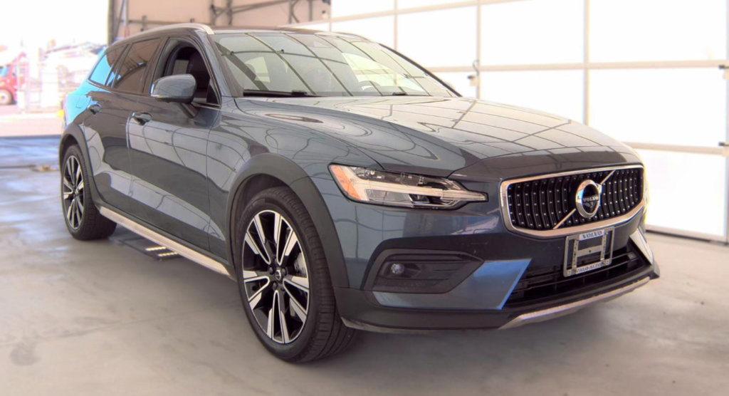 Used 2021 Volvo V60 T5 Cross Country w/ Protection Package Premier AWD/4WD image 1