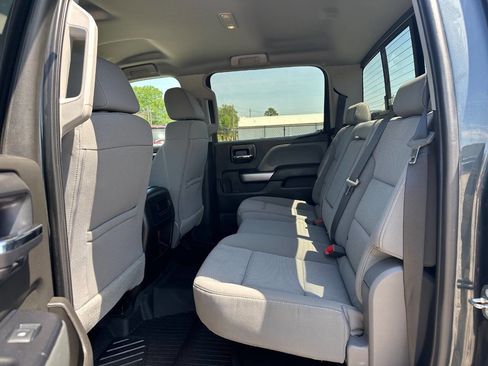 Used 2018 Chevrolet Silverado 1500 LT w/ All Star Edition image 28