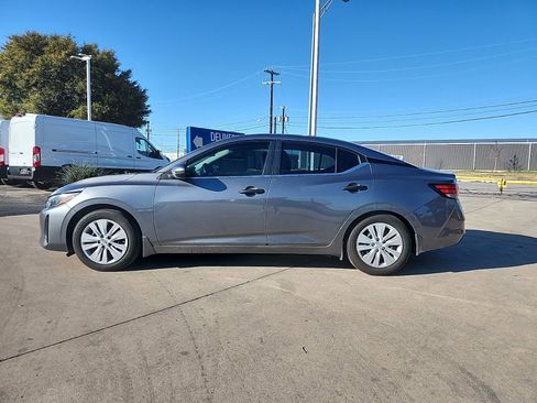 Used 2024 Nissan Sentra S image 4