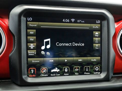Used 2020 Jeep Gladiator Rubicon AWD/4WD image 31