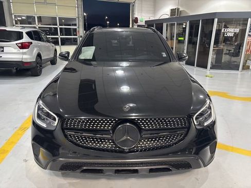 Used 2020 Mercedes-Benz GLC 300 4MATIC image 2
