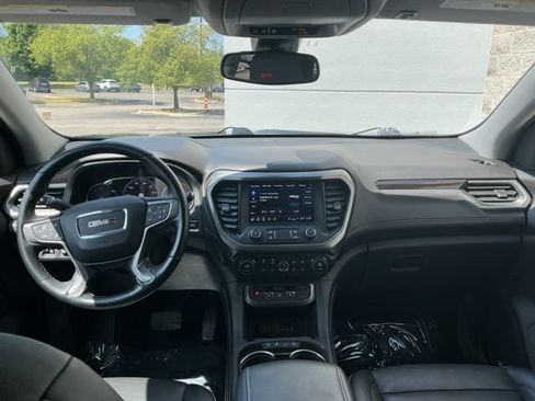 Used 2023 GMC Acadia AT4 w/ Technology Package AWD/4WD image 2