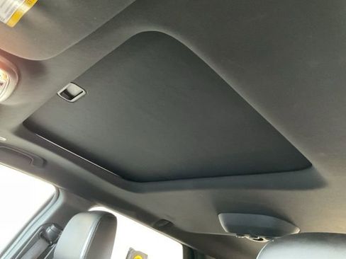 Used 2024 Dodge Durango GT image 7