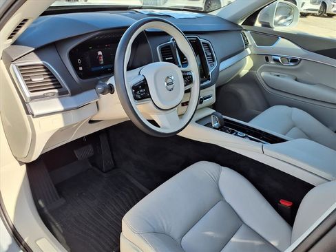Used 2024 Volvo XC90 B5 Core w/ Protection Package Premier image 21