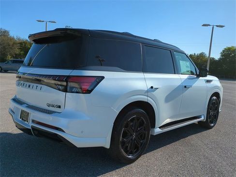 New 2026 INFINITI QX80 4WD image 4