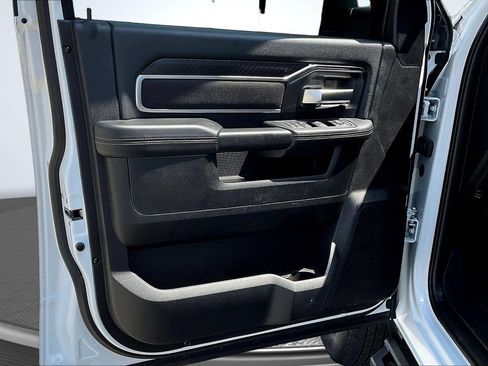 Used 2025 RAM 3500 Big Horn AWD/4WD image 23