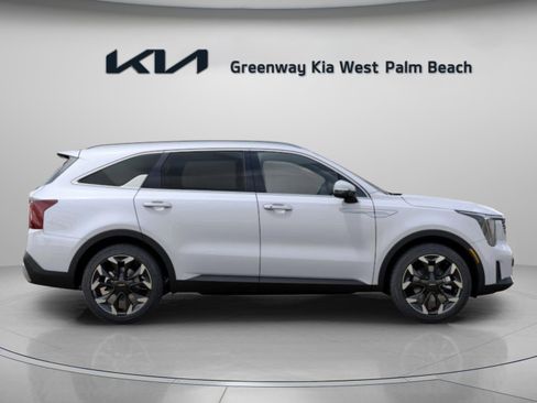 New 2026 Kia Sorento EX image 9