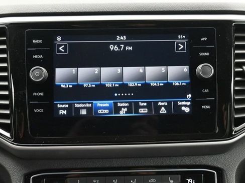 Used 2023 Volkswagen Atlas Cross Sport SE FWD image 20