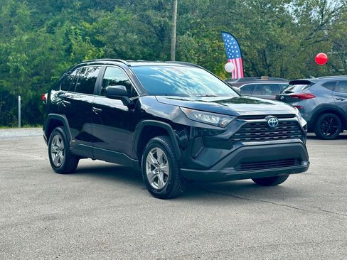 Used 2022 Toyota RAV4 LE AWD/4WD image 35