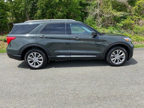 Used 2023 Ford Explorer Limited w/ Limited Technology Package AWD/4WD image 5