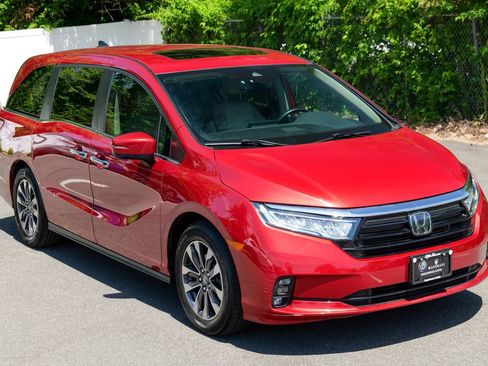 Used 2023 Honda Odyssey EX-L image 9