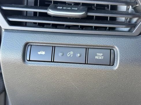 Used 2024 Nissan Altima 2.5 SV FWD image 22