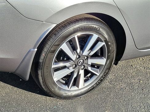 New 2025 Nissan Versa SV w/ Trunk Package image 3